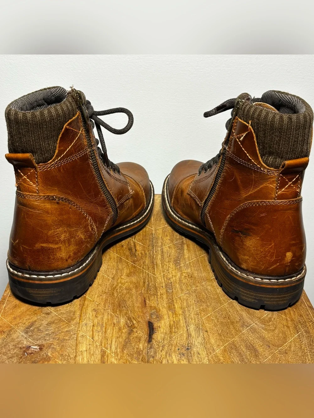 Crevo Camden Brown Leather Lace-Up Boots Size 9.5 US